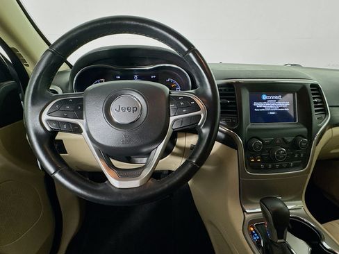 Used 2021 Jeep Grand Cherokee Laredo RWD image 10