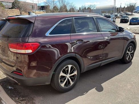 Used 2016 Kia Sorento EX FWD image 4