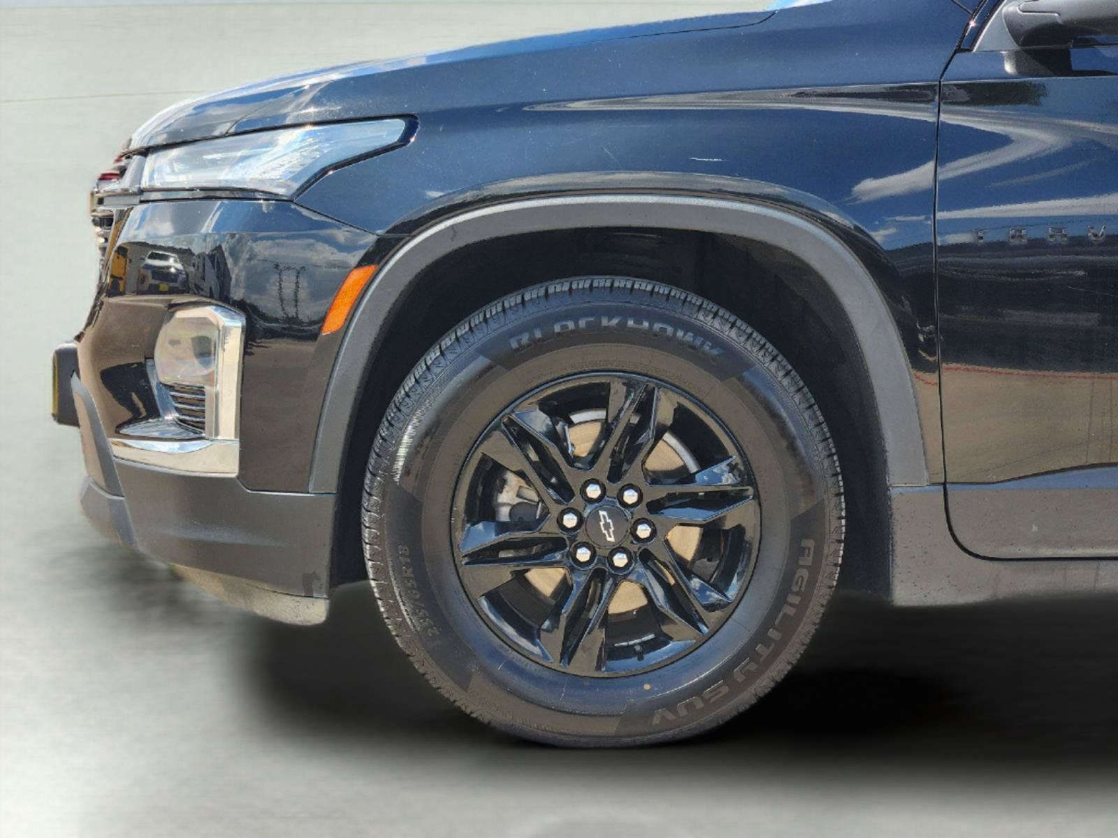 Certified 2022 Chevrolet Traverse LS w/ Midnight/Sport Edition FWD image 9