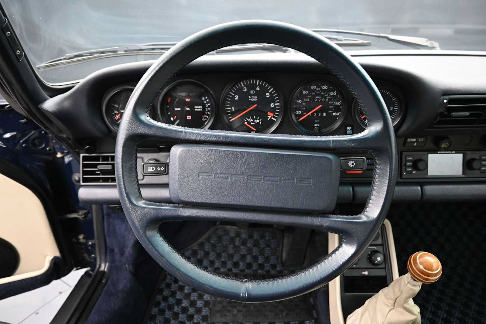 Used 1987 Porsche 911 Carrera RWD image 7