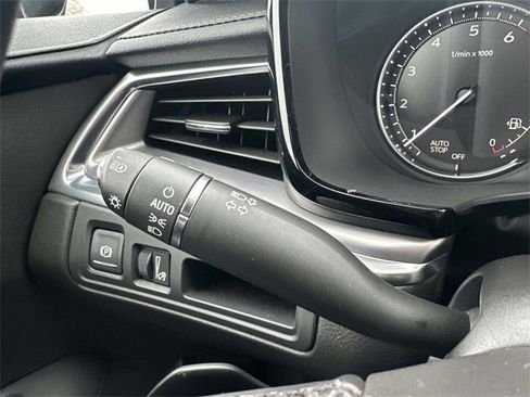 Certified 2023 Cadillac XT5 Luxury image 40