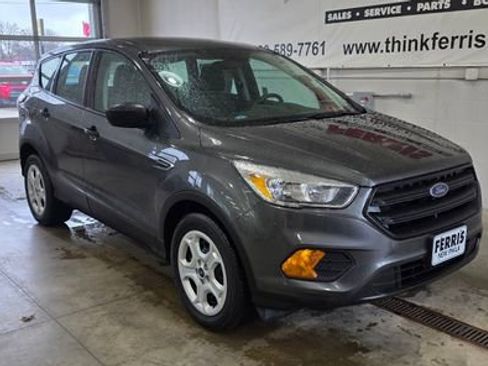 Used 2017 Ford Escape S image 8