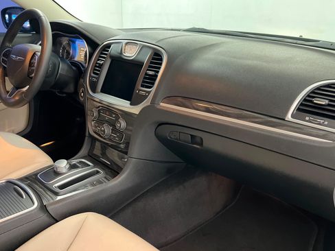 Used 2018 Chrysler 300 Touring w/ Sport Appearance Package RWD image 23