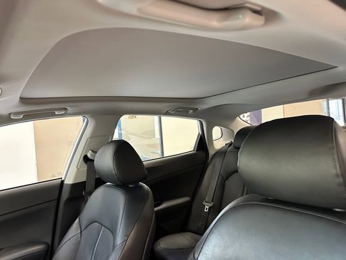 Used 2018 Kia Optima EX w/ Premium Package image 18