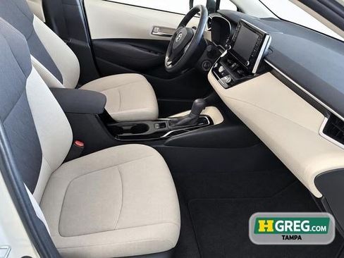 Used 2020 Toyota Corolla LE FWD image 8