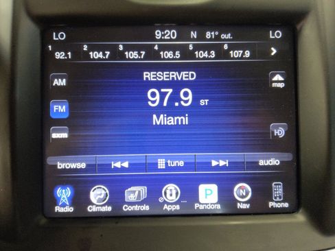 Used 2016 Chrysler 300 Limited RWD image 25