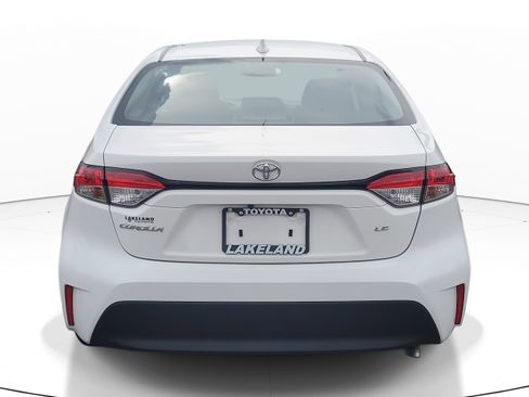 Used 2025 Toyota Corolla LE image 6