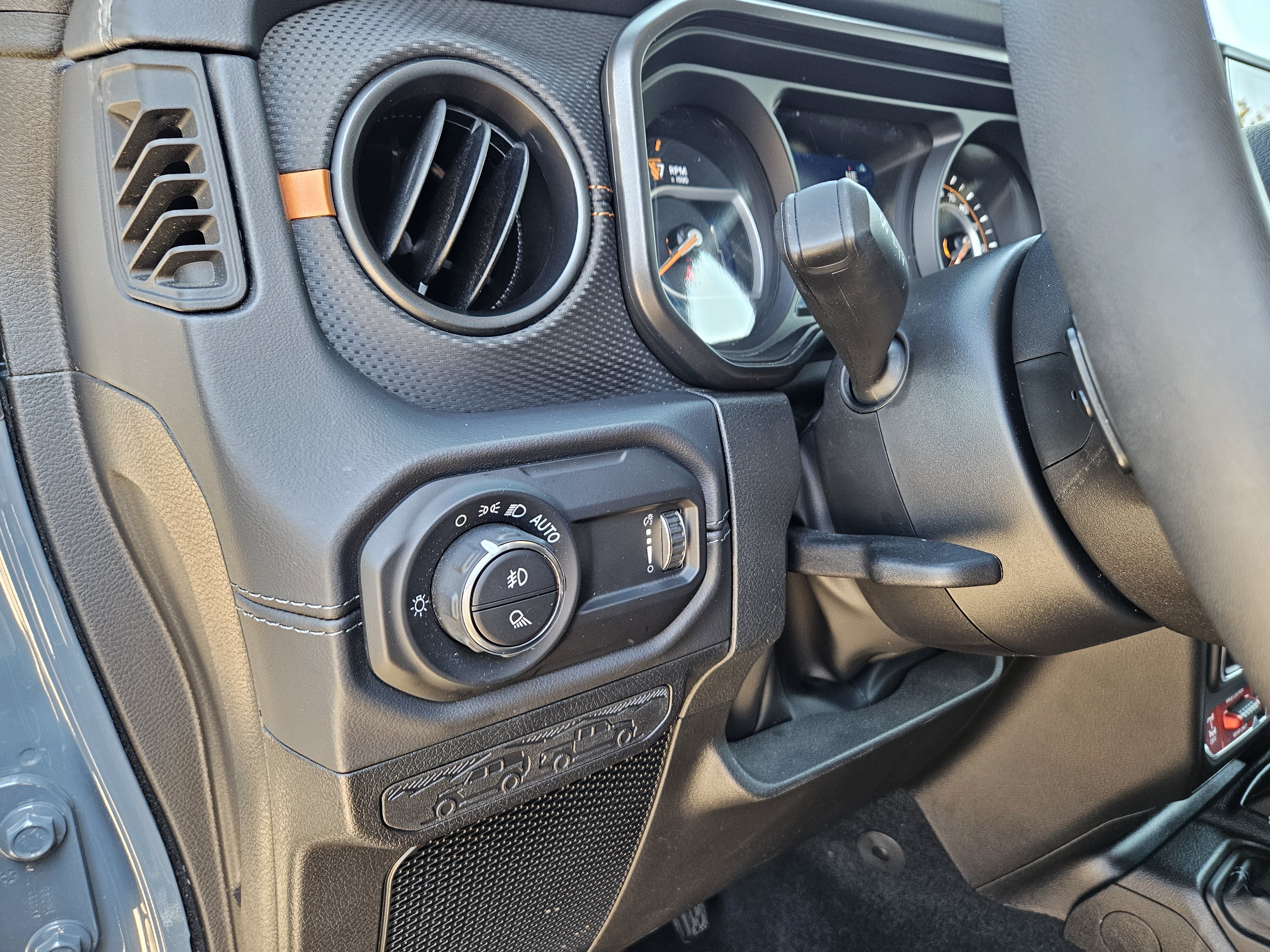 Used 2026 Jeep Gladiator Mojave AWD/4WD image 20
