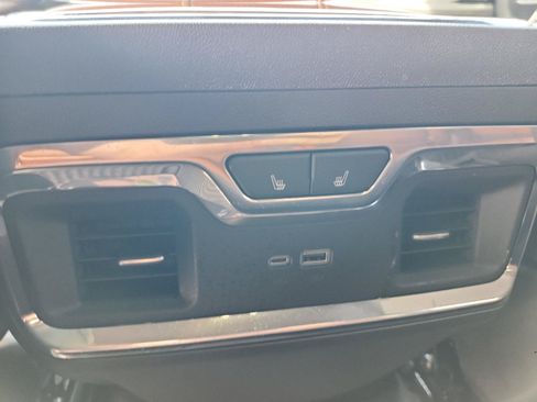 Certified 2026 GMC Sierra 1500 Denali Ultimate AWD/4WD image 18