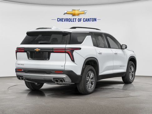 New 2027 Chevrolet Traverse LT w/ Sun and Wheel Package AWD/4WD image 2