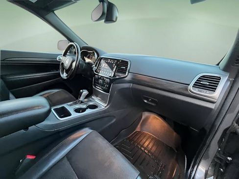 Used 2020 Jeep Grand Cherokee Altitude image 37