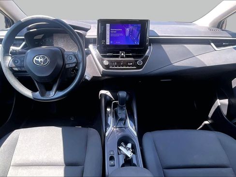 Used 2025 Toyota Corolla LE FWD image 15