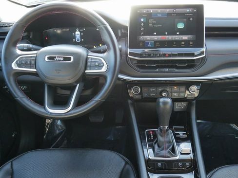 Used 2022 Jeep Compass Trailhawk w/ Trailhawk Elite Group image 16