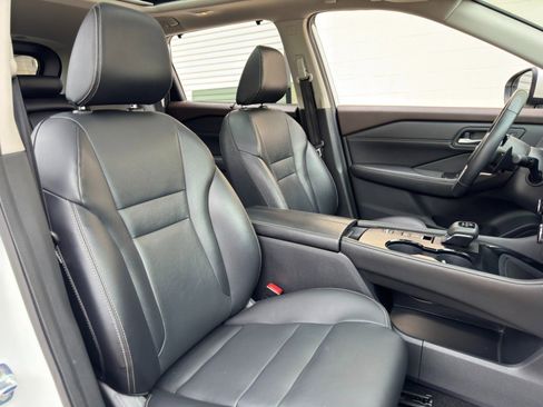 Used 2023 Nissan Rogue SL w/ SL Premium Package FWD image 36