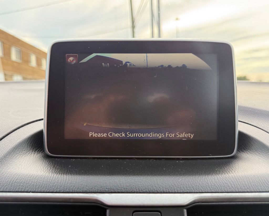 Used 2016 MAZDA MAZDA3 i Touring FWD image 33