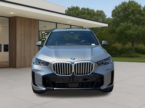 Certified 2024 BMW X5 xDrive50e w/ Executive Package AWD/4WD image 4