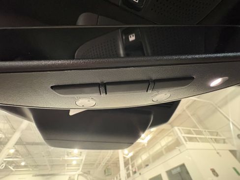 Used 2019 Mercedes-Benz S 560 4MATIC Sedan image 33