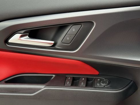 New 2026 Chevrolet Equinox EV RS image 17