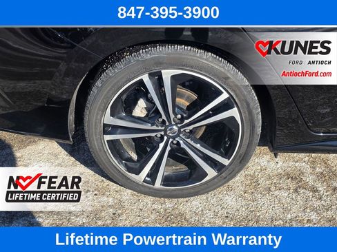 Used 2023 Nissan Sentra SR w/ SR Premium Package image 10