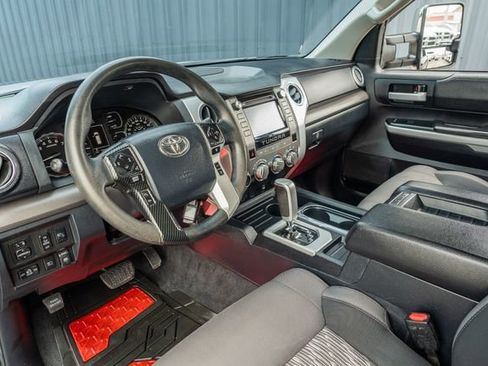 Used 2018 Toyota Tundra SR5 w/ TRD Off Road Package image 22