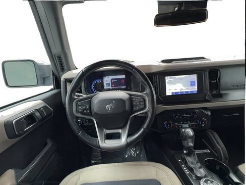 Used 2022 Ford Bronco Big Bend w/ Sasquatch Package AWD/4WD image 34