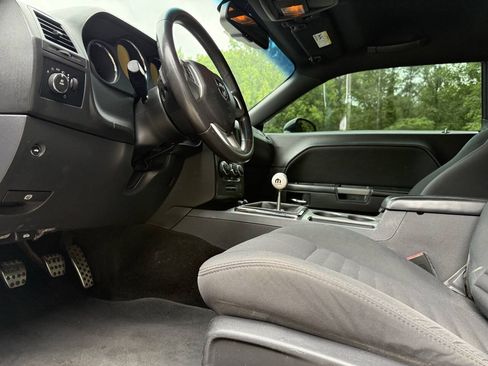 Used 2013 Dodge Challenger R/T RWD image 29
