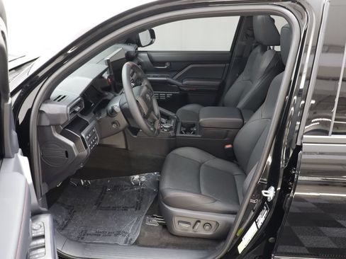 Used 2025 Toyota 4Runner TRD Pro AWD/4WD image 6