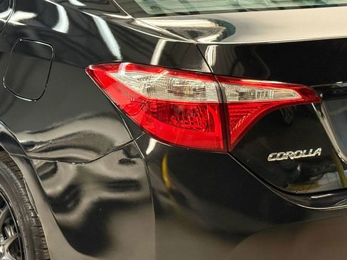 Used 2015 Toyota Corolla LE image 12