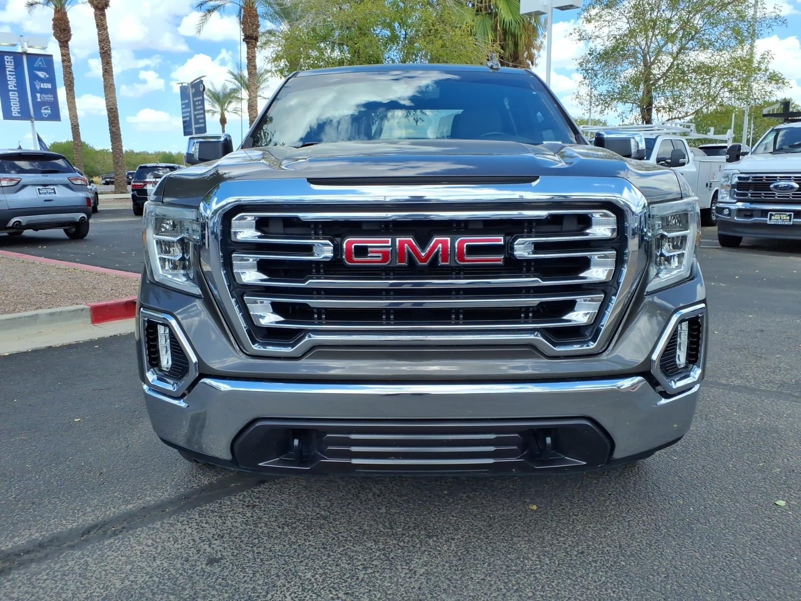 Used 2019 GMC Sierra 1500 SLT w/ X31 Off-Road Package AWD/4WD image 2