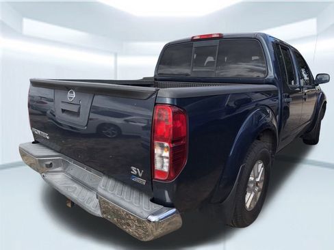Used 2019 Nissan Frontier SV image 5
