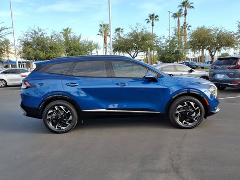 Used 2023 Kia Sportage SX AWD/4WD image 3