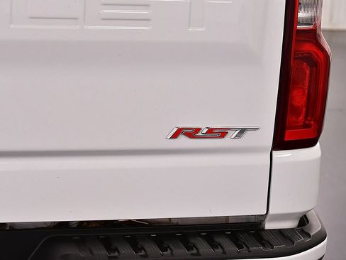 Used 2023 Chevrolet Silverado 1500 RST w/ Z71 Off-Road Package AWD/4WD image 12