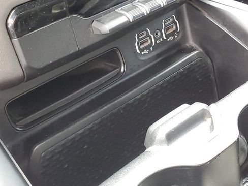 Used 2020 RAM 1500 Big Horn AWD/4WD image 35