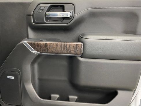 Used 2022 GMC Sierra 1500 Denali w/ Denali Premium Package image 12