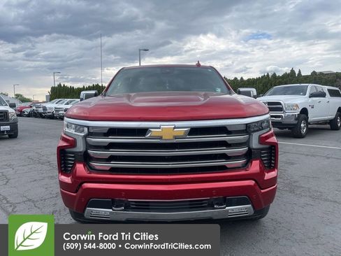 Used 2023 Chevrolet Silverado 1500 High Country AWD/4WD image 2