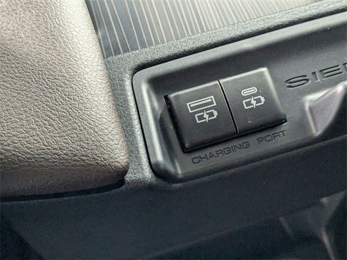 Used 2024 Toyota Sienna Platinum image 26