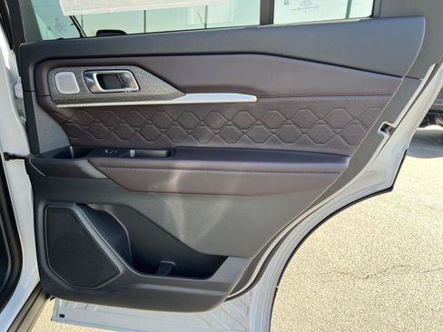 New 2026 Ford Explorer Platinum image 22