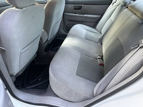 Used 2004 Ford Taurus SES FWD image 15