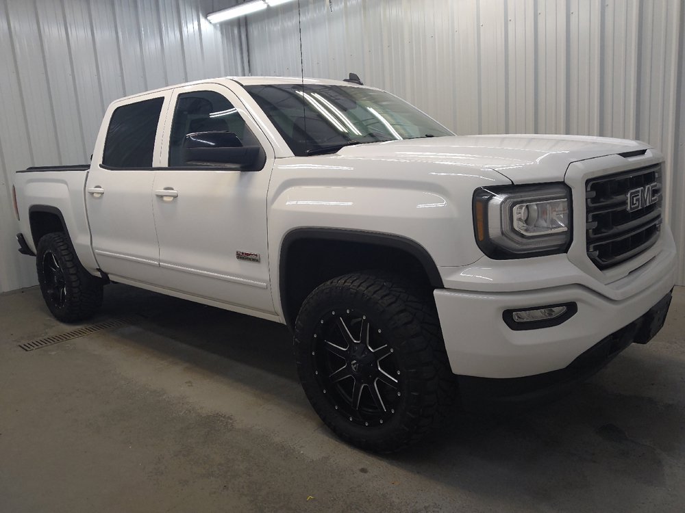 Used 2018 GMC Sierra 1500 SLT w/ All Terrain Package AWD/4WD image 11