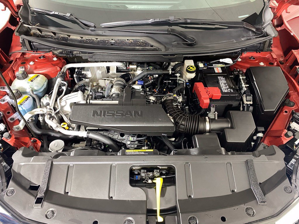 Used 2025 Nissan Rogue S AWD/4WD image 32