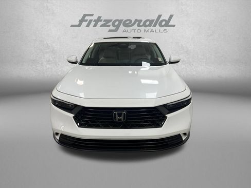 Used 2023 Honda Accord EX image 11