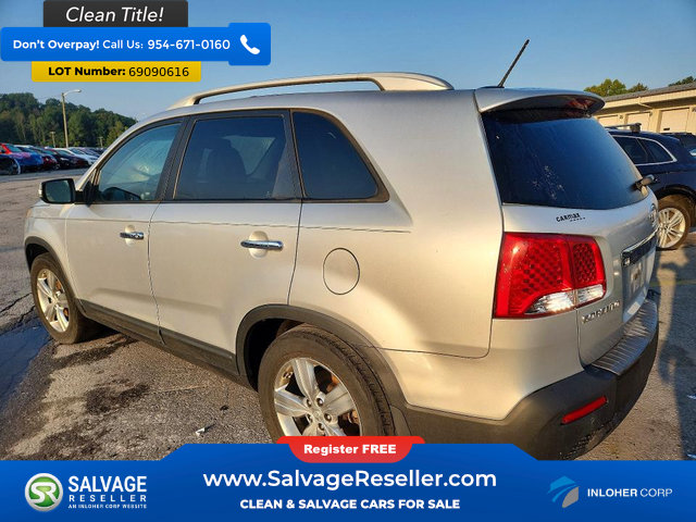 Used 2012 Kia Sorento EX w/ EX V6 Premium Pkg FWD image 3