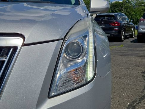 Used 2013 Cadillac XTS Premium FWD image 11