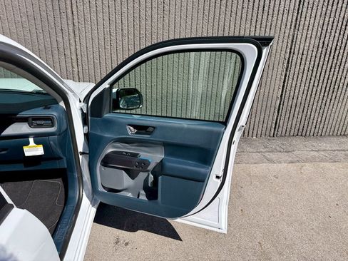 New 2025 Ford Maverick Lobo image 21