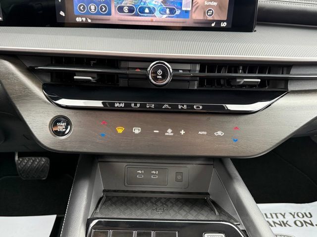 Used 2025 Nissan Murano SV FWD image 21
