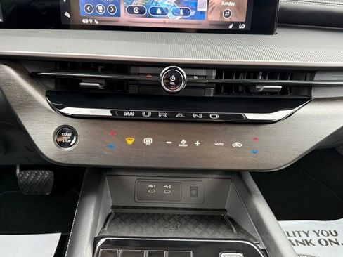 Used 2025 Nissan Murano SV FWD image 21