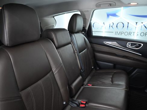 Used 2019 INFINITI QX60 Luxe w/ Essential Package image 39