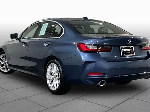 Certified 2025 BMW 330i xDrive Sedan w/ Premium Package AWD/4WD image 11