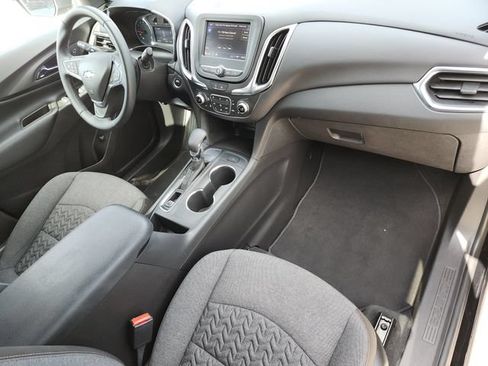 Used 2024 Chevrolet Equinox LT FWD image 17