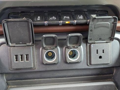 Used 2015 Chevrolet Silverado 2500 High Country w/ Duramax Plus Package image 15